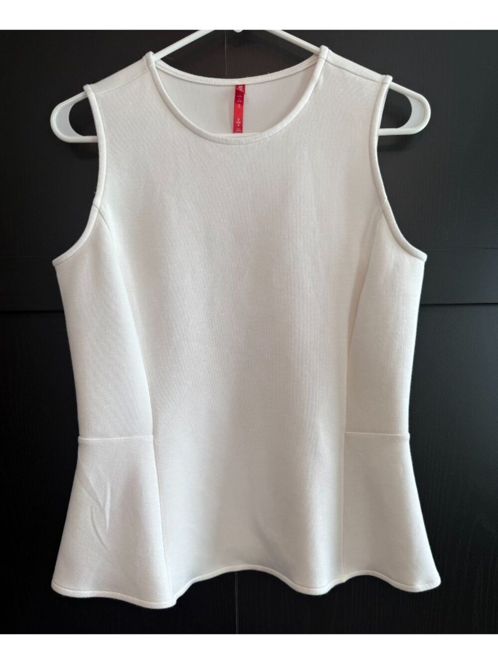 Spanx Air Essentials Airluxe White Sleeveless Peplum Top Small Soft Career